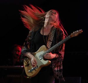 Joanne Shaw Taylor at Bilston's Robin 2. Pictures by: Andy Shaw