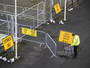 Supporting image for story: NHS Test and Trace performance continues to slump