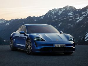 Supporting image for story: Porsche updates Taycan with new features and technology
