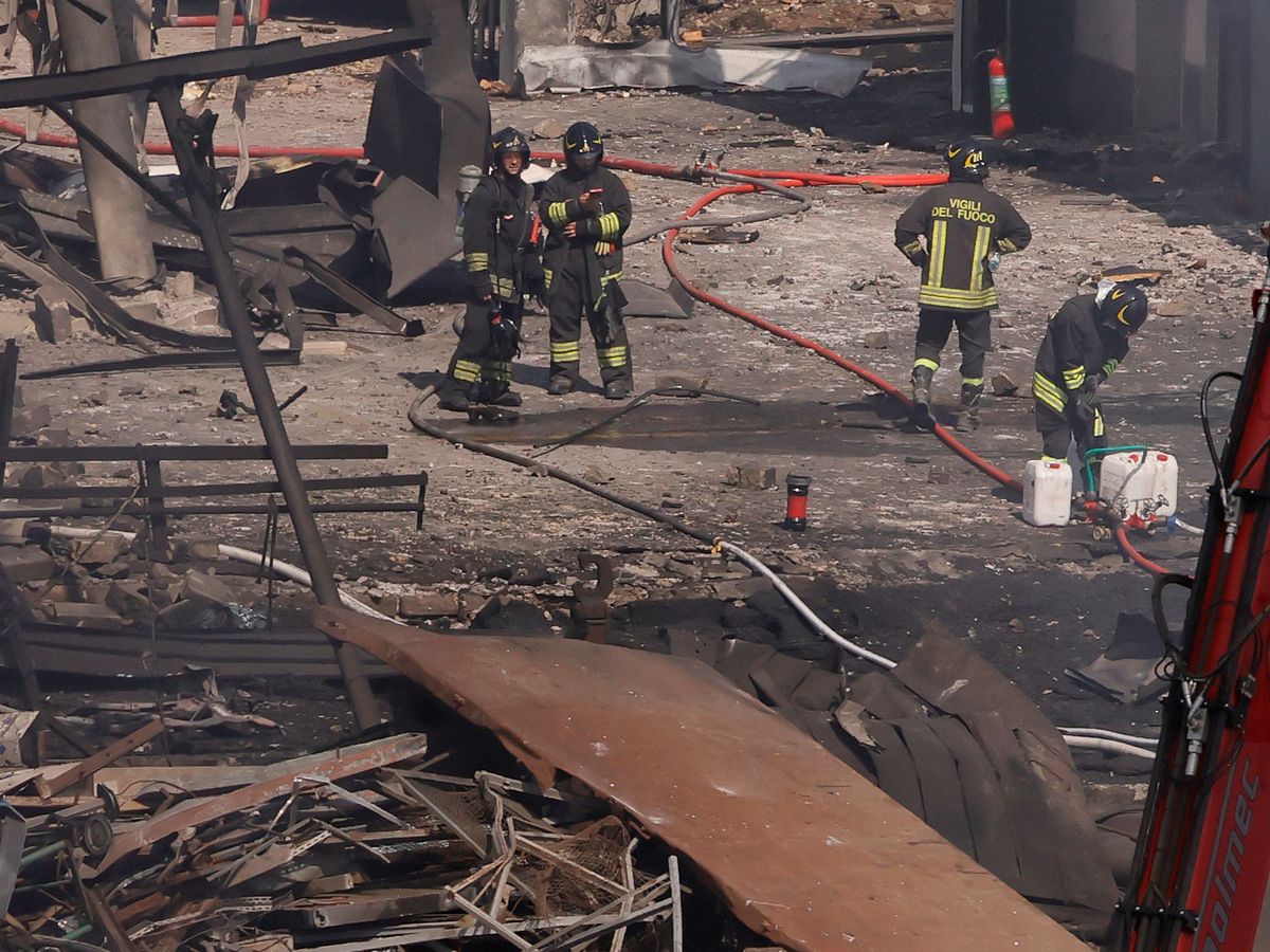 Rome petrol station explosion leaves 25 injured