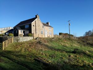 Supporting image for story: Livestock farm to let