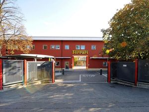 Supporting image for story: Ferrari suspends production because of supply chain issues