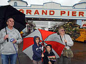 Supporting image for story: Weston reigns in the rain