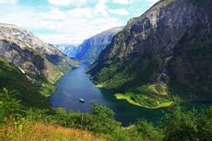 Guest speakers Val and Mike Ellis gave a talk on their cruise to the Norwegian Fjords.
