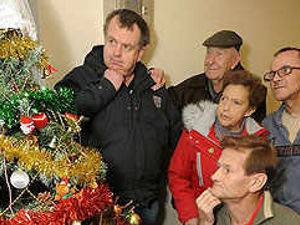 Supporting image for story: Fir flies over flats tree ban