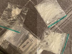 Supporting image for story: Three arrests after police find drugs in car