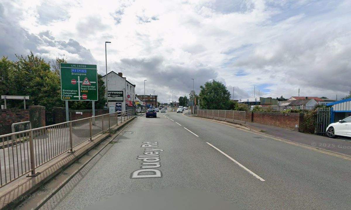 Collision causes delays due to road closure in Lye Collision causes delays due to road closure in Lye