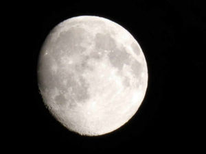 Supporting image for story: Mid Wales moon snap just heavenly