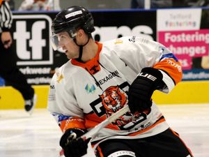 Supporting image for story: Telford Tigers forward Callum Griffin will not need surgery on neck injury