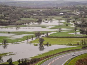 Supporting image for story: Rain and flood warning in Wales ahead of Christmas