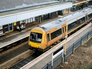 Supporting image for story: Trains delayed between Wolverhampton and Telford as line inspected