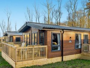 Supporting image for story: Jobs pledge in new plans to construct holiday park on golf course