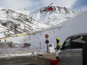 Supporting image for story: Dozens hurt in chairlift accident at Spanish ski resort