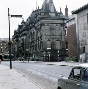 Wolverhampton Town Hall in the 1950s.