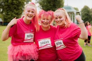 Megan Potts, Ashley Potts and Jade Potts from Shrewsbury running for their dad/husband Neil Potts
