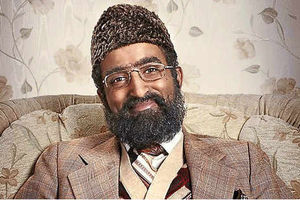 Supporting image for story: Citizen Khan star Adil Ray receives degree from Birmingham City University