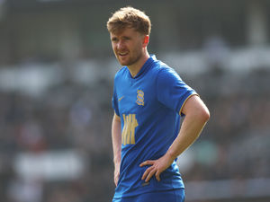 Supporting image for story: "I know Tommy" - Wolves assessing loan midfielder ahead of potential return