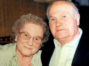 Supporting image for story: Funeral of Cradley Heath couple married for 70 years who died days apart