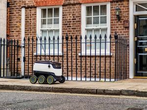 Supporting image for story: Autonomous robot firm Starship Technologies to launch 1,000 delivery bots