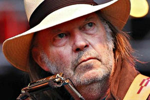 Supporting image for story: Neil Young: "My life is not a political campaign"