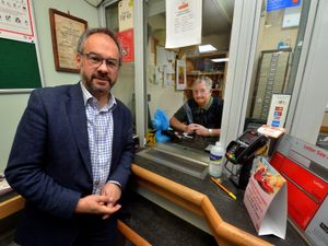 Supporting image for story: Post offices vital to communities, says minister