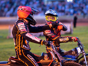 Supporting image for story: Wolverhampton Wolves play-off date is rearranged