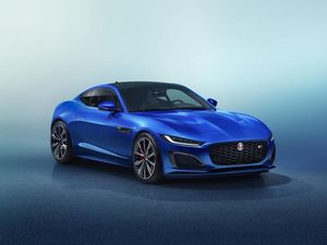 Supporting image for story: New Jaguar F-Type arrives with dramatic new look