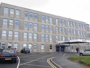 Supporting image for story: Welsh kidney patients 'missing out' claim