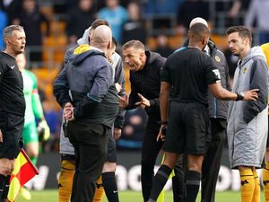 Supporting image for story: Wolves boss Gary O'Neil makes VAR stance clear