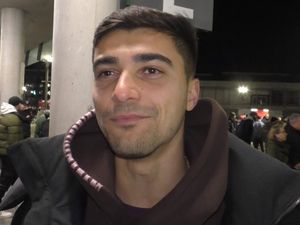 Supporting image for story: 'Heartbreaking!' Wolves fans gutted following late Arsenal winner - WATCH 