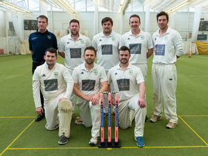 Supporting image for story: Grasshoppers target return to Lords