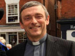 Supporting image for story: Send real Christmas cards not e-card, says Bishop of Ludlow
