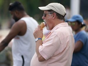 Supporting image for story: UK economy sees ‘feeble’ rebound in July amid heatwave and rising prices