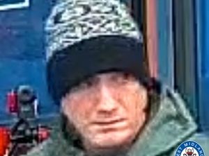 Supporting image for story: Have you seen this man? Police issue photo of man wanted in connection with Oldbury shop theft