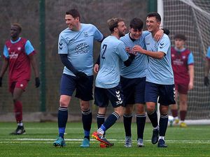 Supporting image for story: Five-star Ellesmere boost their promotion hopes