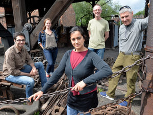 Supporting image for story: Back in 10 performances bring museum shops to life