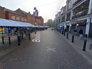 Supporting image for story: Police issue update after machete sightings in Walsall town centre