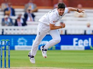 Supporting image for story: Worcestershire's Josh Tongue relaxed about his Ashes call-up