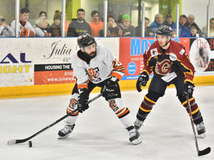 Supporting image for story: Warren Tait re-signs with Telford Tigers