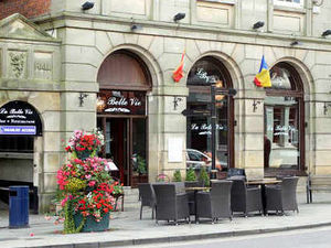 Supporting image for story: La Belle Vie, Ellesmere