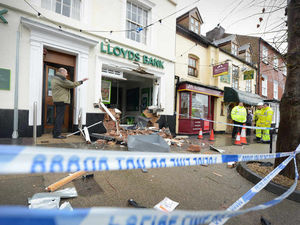 Supporting image for story: Shropshire bank theft getaway car found burned out