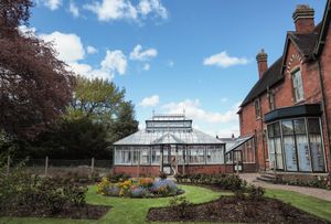 The R Halliday & Co glasshouse at Sunnycroft.