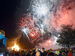 Supporting image for story: Cheap tickets for Wolverhampton Bonfire and Fireworks Night