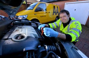 LAST COPYRIGHT SHROPSHIRE STAR STEVE LEATH 13/01/2022..Pic in Lightmore, Telford, of AA Patrol Man: Dan Smallwood, for a Mark Andrews piece..