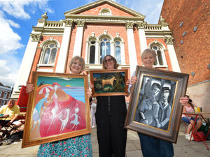 Supporting image for story: Shropshire man who met Picasso has an exhibition of his own stunning art put on show