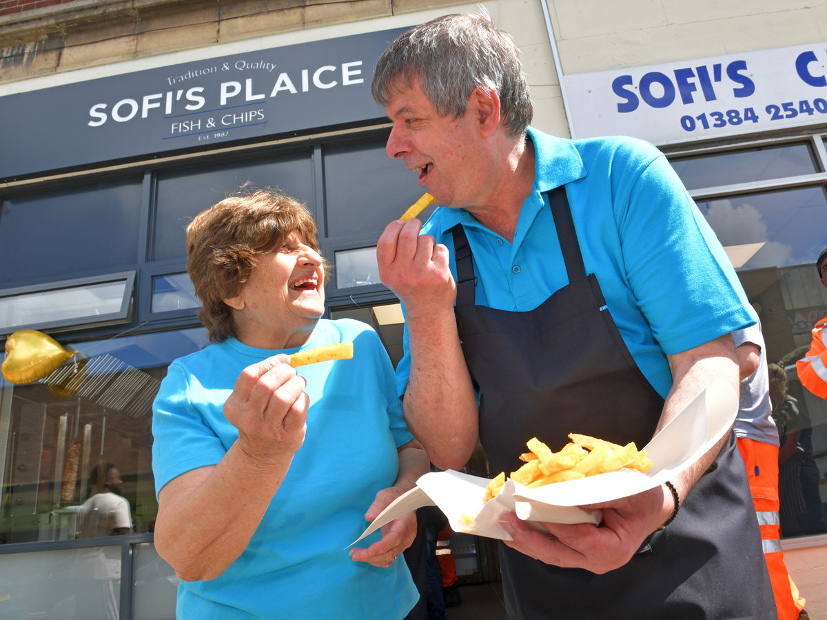 Long lines and big smiles as famous Dudley chip shop reopens months ...