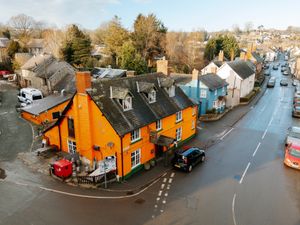 Supporting image for story: Looking for somewhere cosy for a pint after an autumn walk? We reveal six of the best places to rest your legs and warm up from across Shropshire