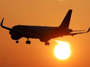 Supporting image for story: Gatwick baggage screeners to strike from next week