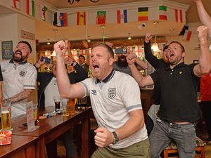 Supporting image for story: England football fever as pubs booming for Euro 2020