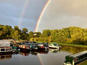 Supporting image for story: Atmosphere gives a beautiful show in Shropshire before the storm 